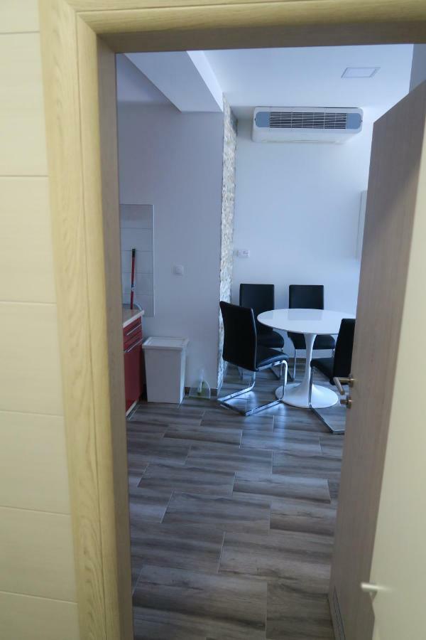 Family Apartment Baška Szoba fotó